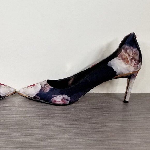 Ted Baker Kawaap Pointed Toe Pumps, Floral Print Satin, Womens Size 9 M / 39 - Picture 8 of 12